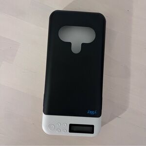 NWOT iPhone lock case black and white